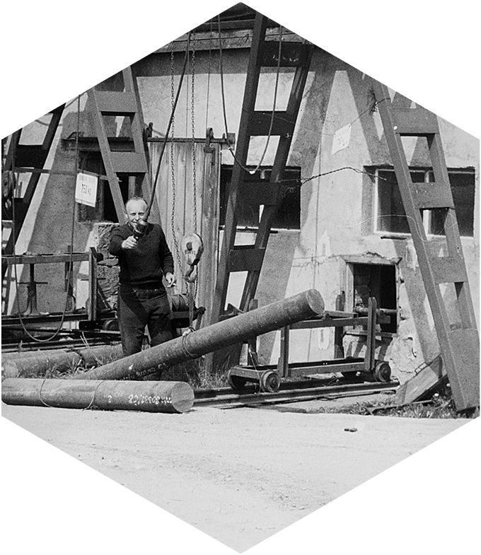 Venkovní uskladnění plechových desek